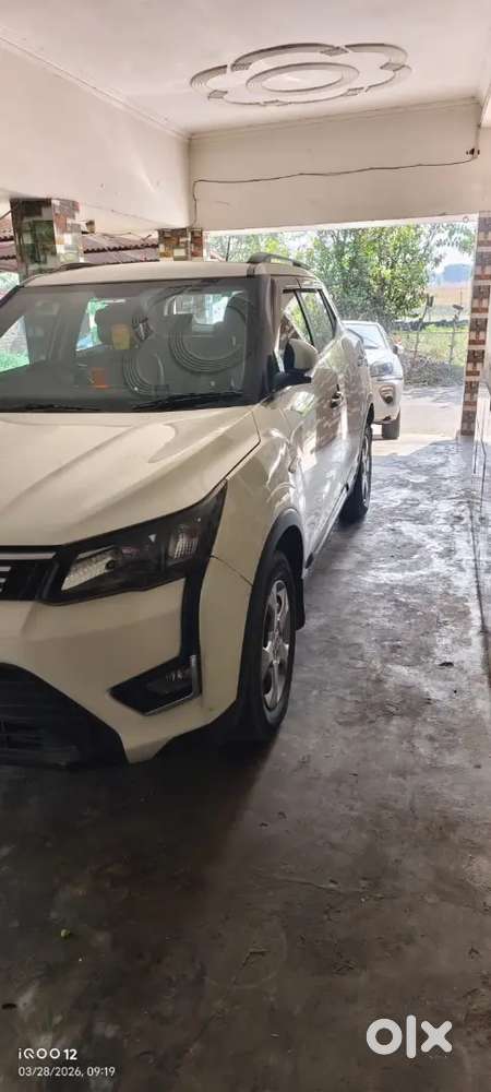 Xuv 300 W6 Diesel Suroof