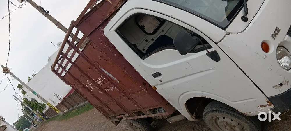 Tata Sumo Gold 2018