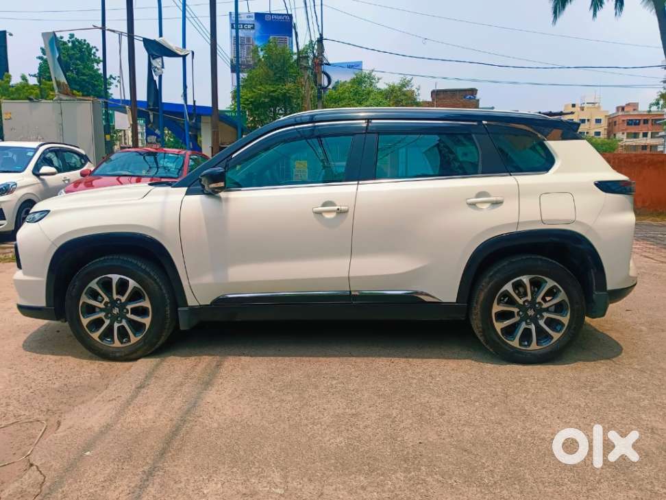 Maruti Suzuki Grand Vitara 1.5 Alpha Plus Intelligent Hybrid Ecvt, 2..