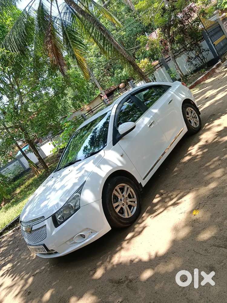 Chevrolet Cruze 2011 Diesel 127000 Km Driven