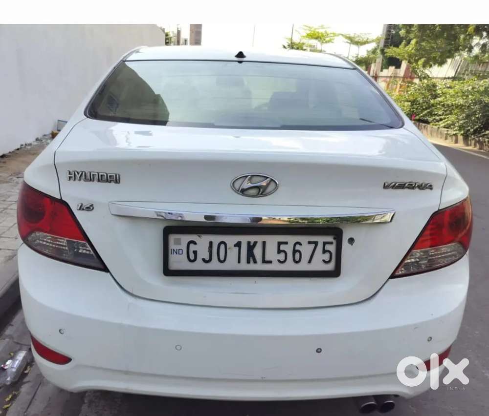Hyundai Verna Fluidic Crdi Sx 2011 Diesel With 84000 Km Driven