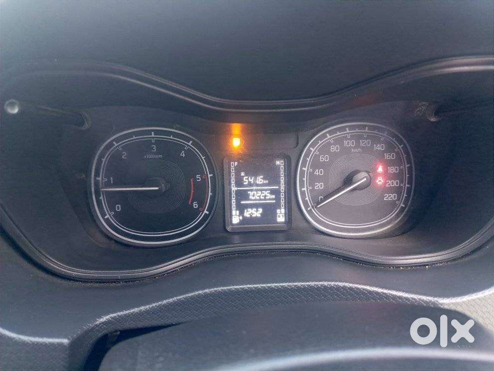 Maruti Suzuki Brezza Vdi, 2018, Diesel