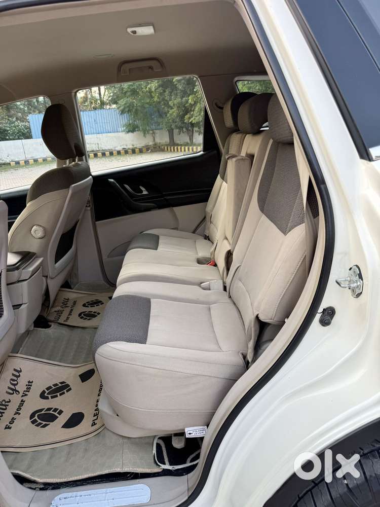 Mahindra Xuv500 W6 At, 2016, Diesel