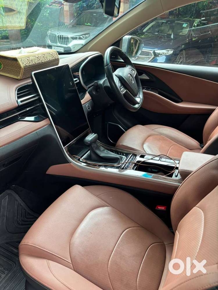 Mg Hector Plus Manufacture 9/24 And Registration 1/25