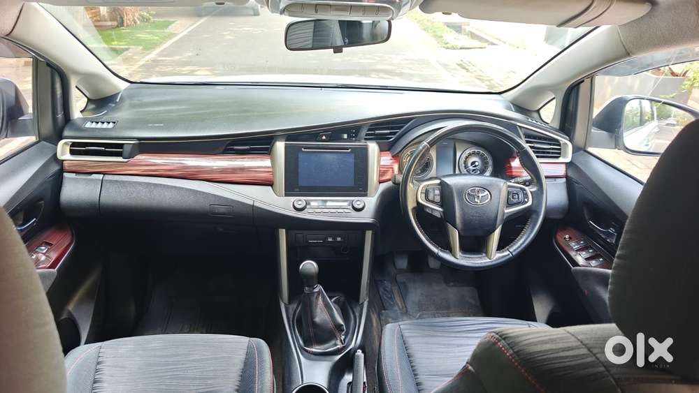 Toyota Innova Crysta Touring Sport 2.4 Mt, 2017, Diesel