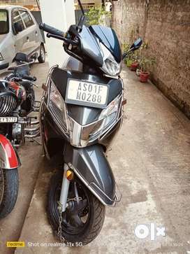 Olx 2024 scooty sale