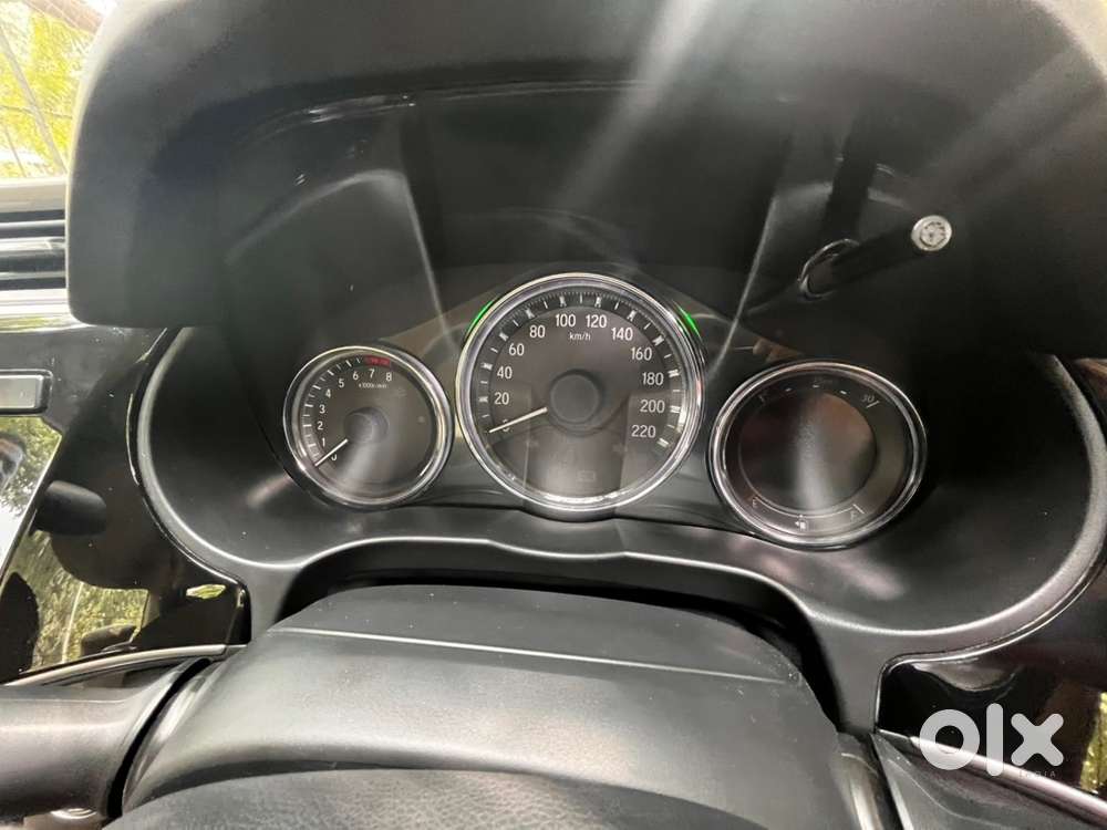 Honda City 2022 Petrol Only 17700 Km Driven