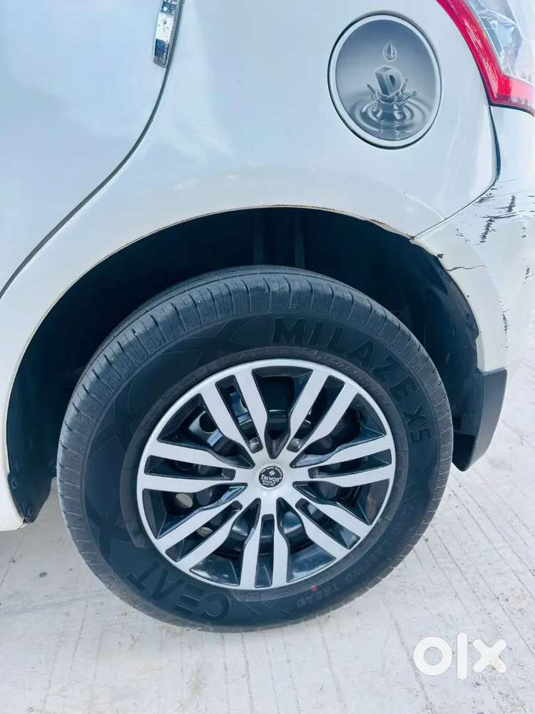 Maruti Suzuki Swift Lxi 2013