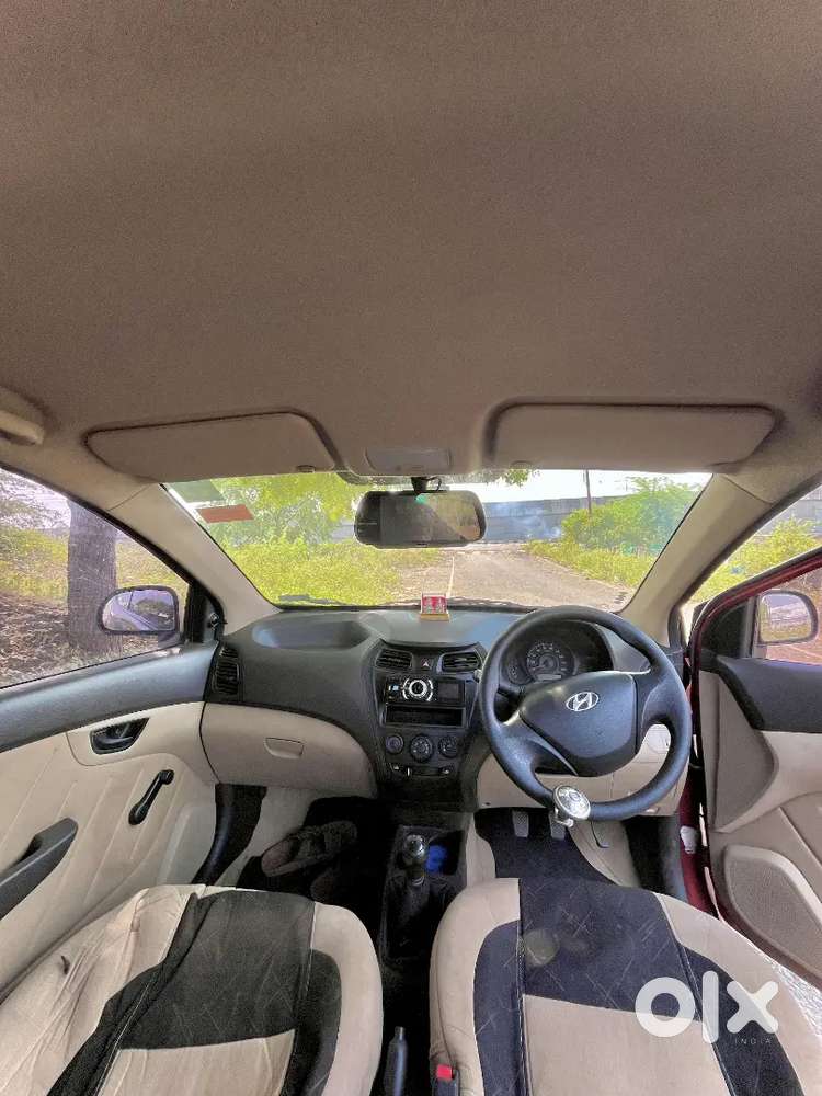 Hyundai Eon Magna 2012