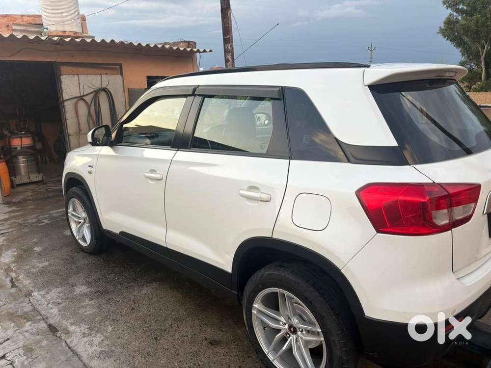 Maruti Suzuki Brezza 2018 Diesel With Completed Accessory