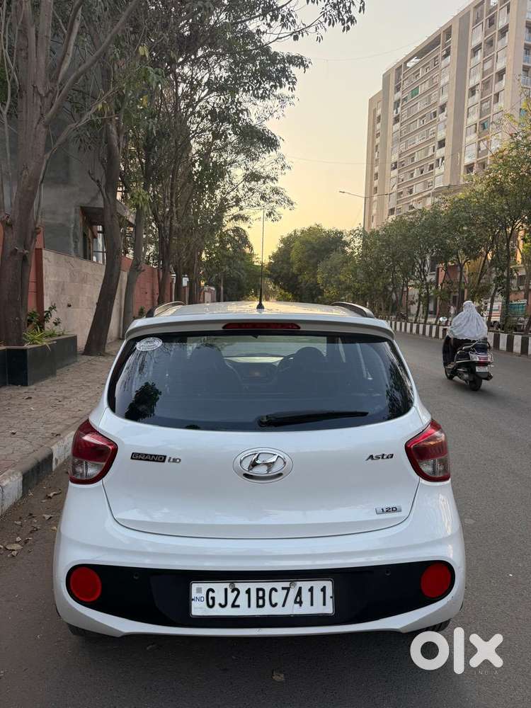 Hyundai Grand I10 Asta 1.1 Crdi (o), 2017, Diesel