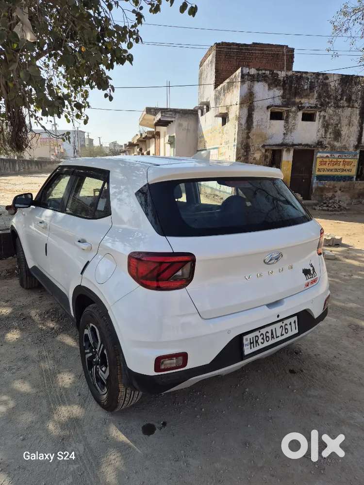 Hyundai Venue E Petrol 2021,