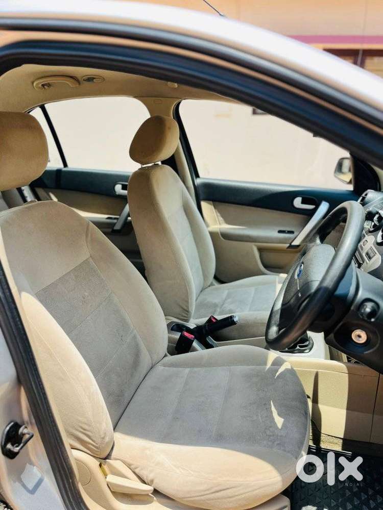 Ford Fiesta Petrol Titanium, 2013, Petrol