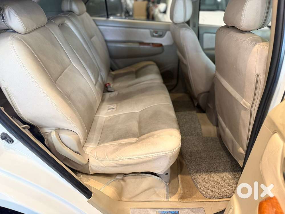 Toyota Fortuner 3.0 4x4 Manual, 2011, Diesel