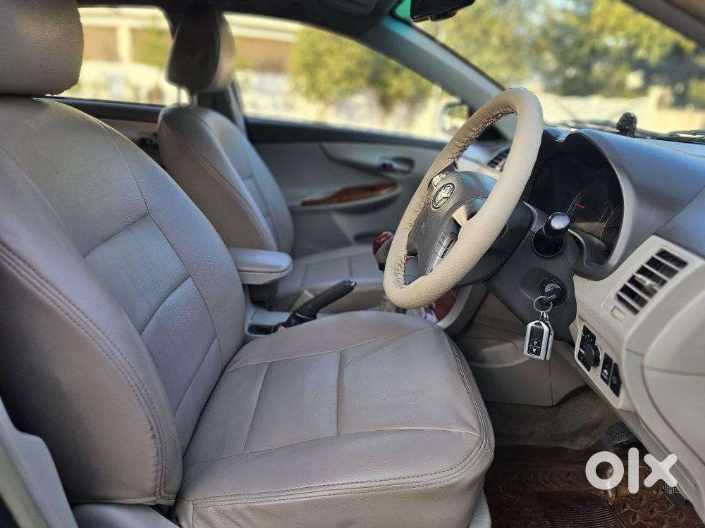 Toyota Corolla Altis 1.8 G Cng, 2010, Cng & Hybrids