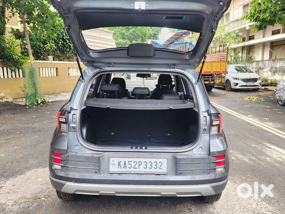 Hyundai Venue Sx Mt, 2024, Petrol