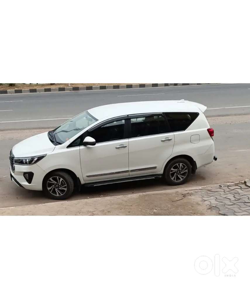 Toyota Innova Crysta 2022 Diesel 38500 Km Driven