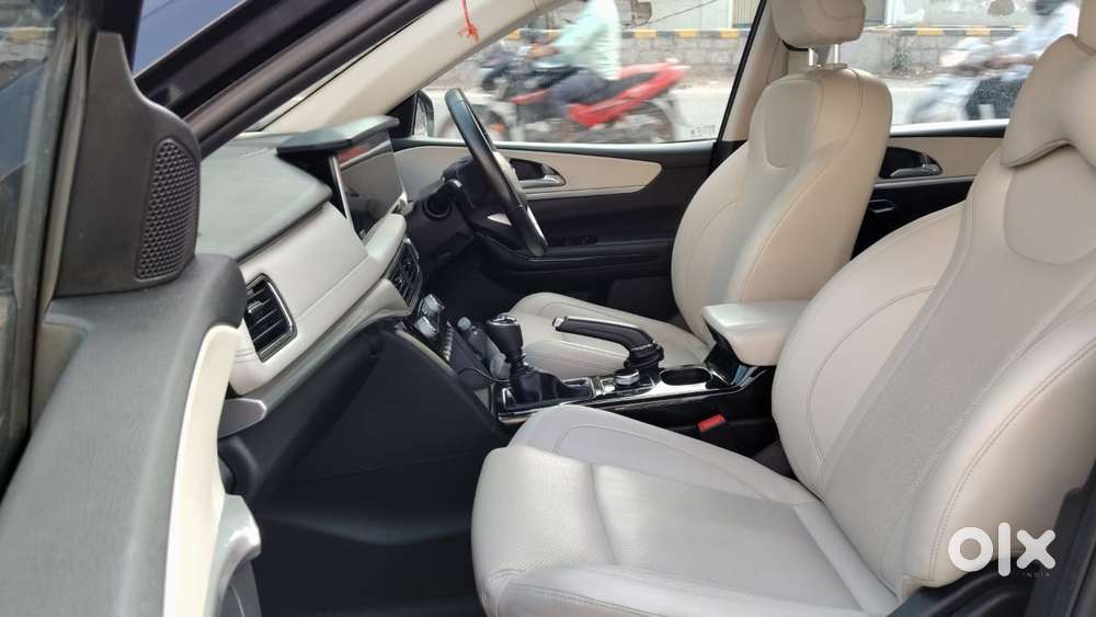 Mahindra Xuv700 2.2 Ax 7 Diesel Mt Str, 2024, Diesel