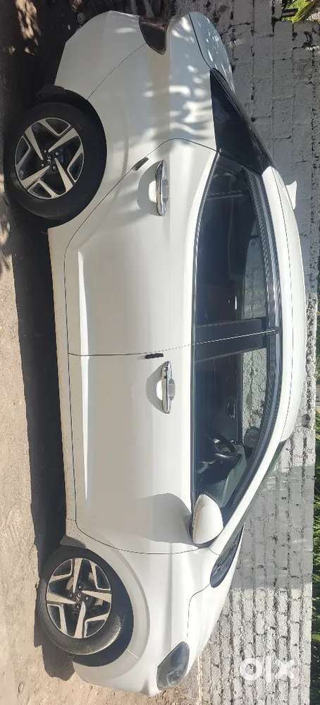 Aura 1.2mt Kappa Sx 2021 Push Button Start Cng Outside Fittest