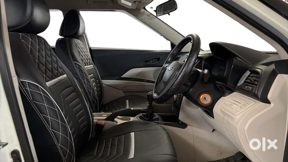 Mahindra Xuv300 W4, 2021, Petrol