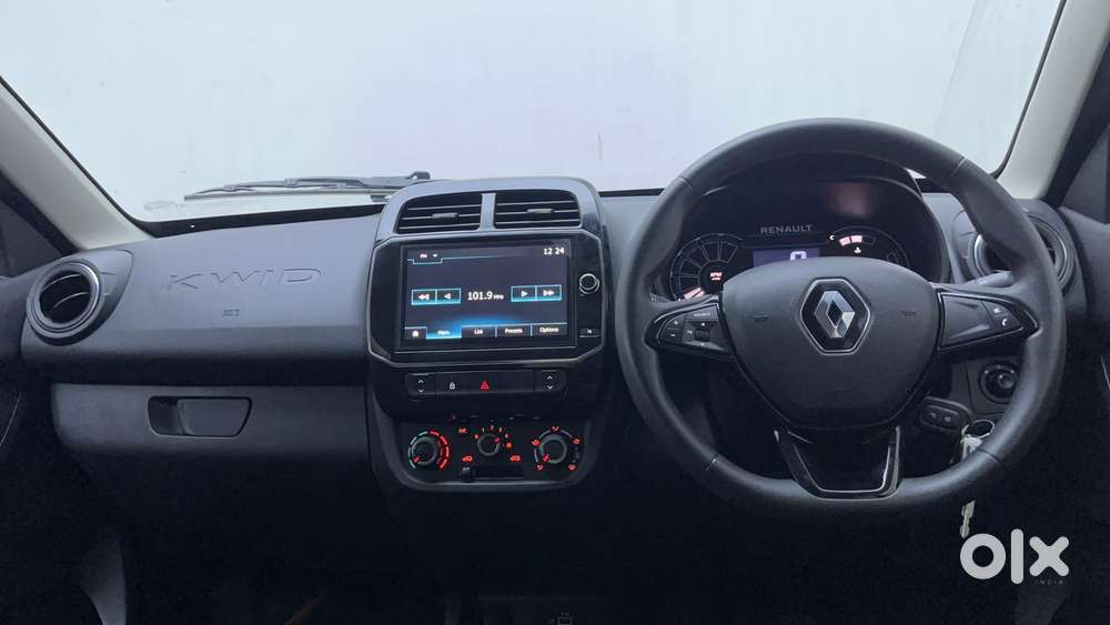Renault Kwid 1.0 Rxt Amt, 2023, Petrol