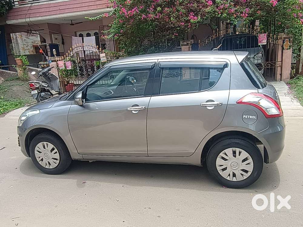 Maruti Suzuki Swift 1.3 Vxi, 2016, Petrol