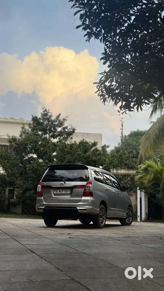 Toyota Innova 2015 -2016 Register