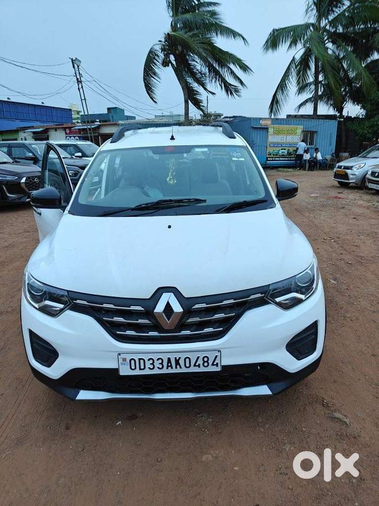 Renault Triber Rxt, 2023, Petrol