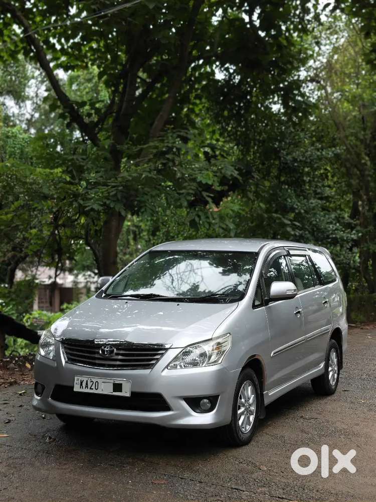 Toyota Innova (v) 2013