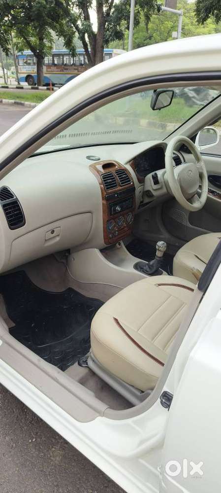 Hyundai Accent Executive, 2010, Petrol
