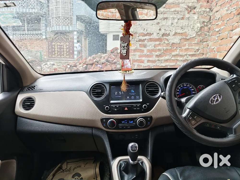 Hyundai Grand I10 Asta Petrol Top Model  Push Start  Alloy Wheels