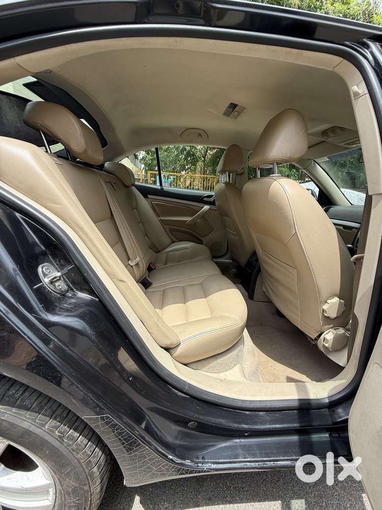 Skoda Laura Ambition 2.0 Tdi Cr Mt, 2011, Diesel
