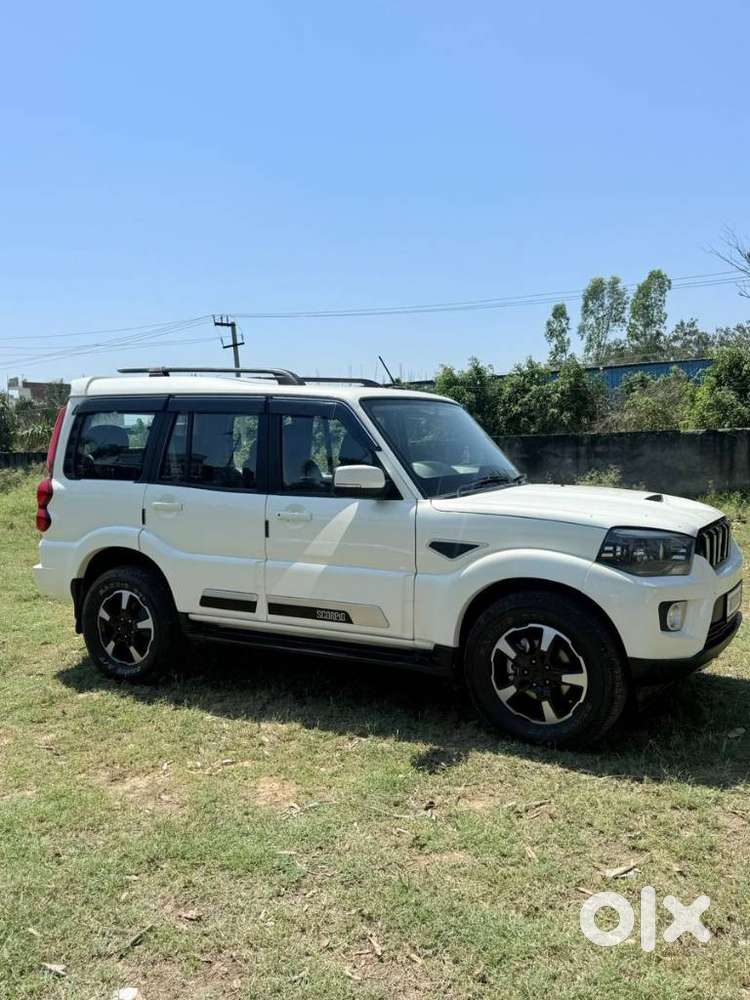 Mahindra Scorpio Classic 2.2 S Mt 9 Str, 2020, Diesel