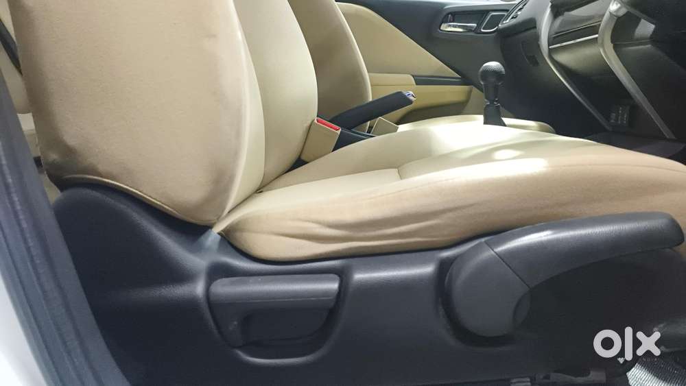 Honda City 1.5 V 5th Gen I-vtec Mt, 2022, Petrol