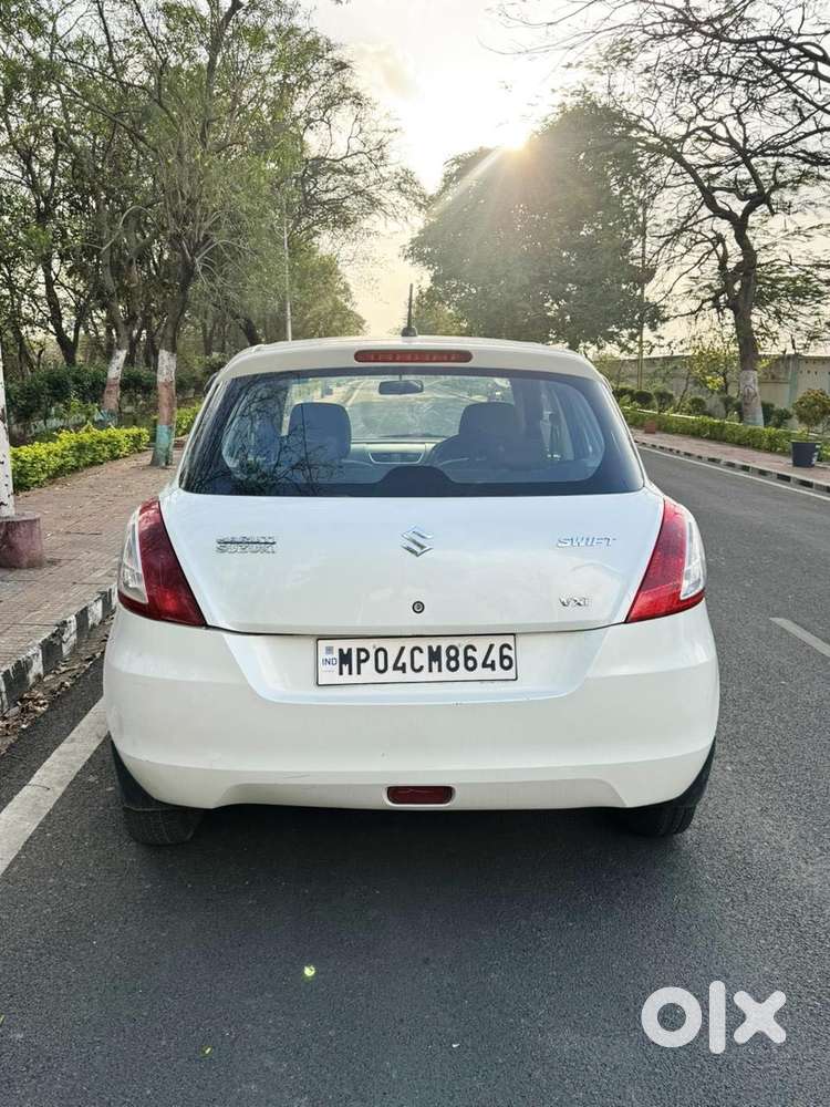 Maruti Suzuki Swift 1.2 Vxi (o), 2014, Petrol