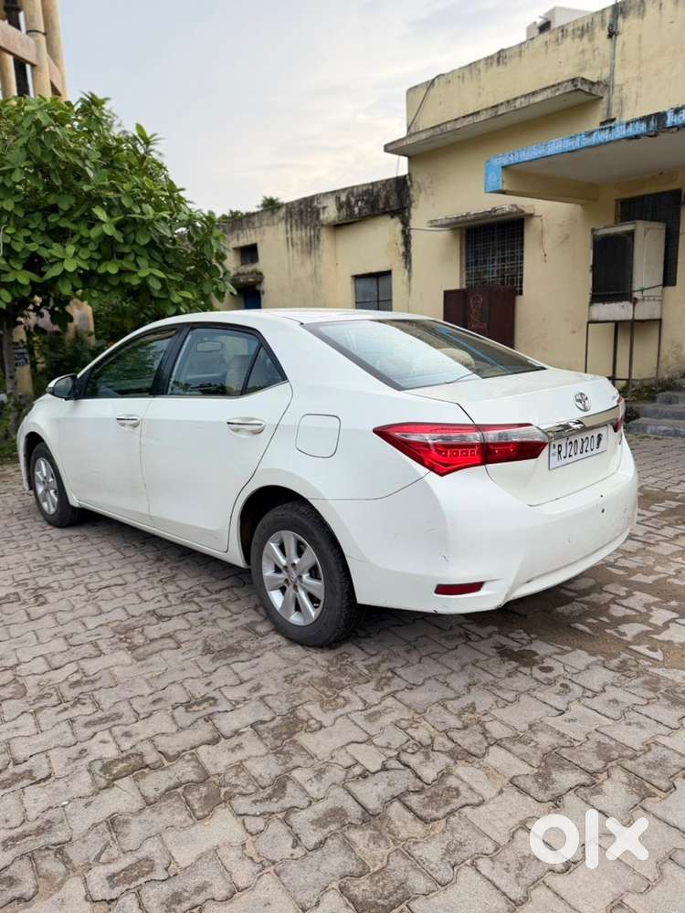 Toyota Corolla Altis 2014