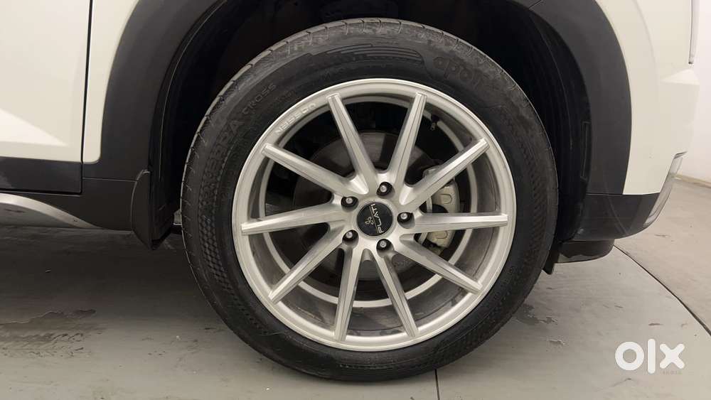 Hyundai Alcazar Platinum 7 Str 1.5 Turbo Petrol Adventure, 2023, Pet..