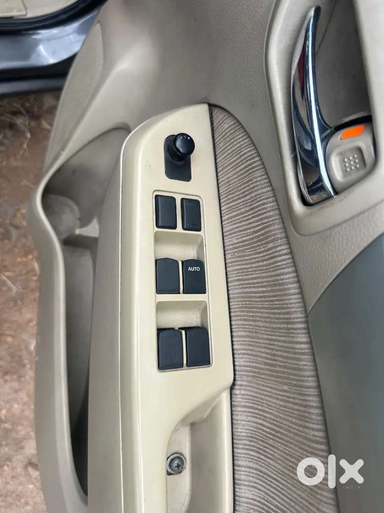 Maruti Suzuki Ertiga Zdi 2013