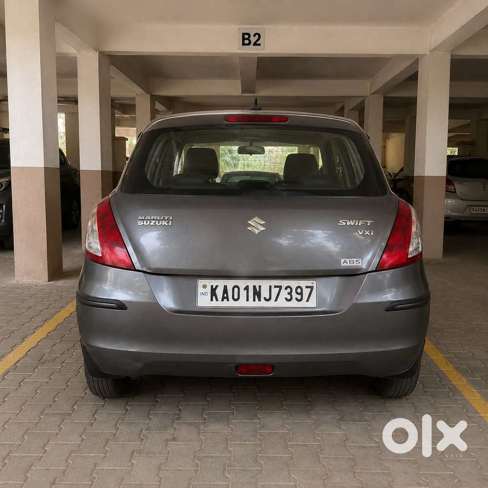 Maruti Suzuki Swift 1.2 Vxi (o), 2015, Petrol