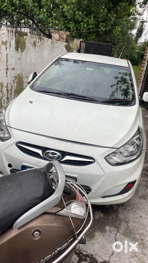 Hyundai Verna 2013 Diesel 150000 Km Driven