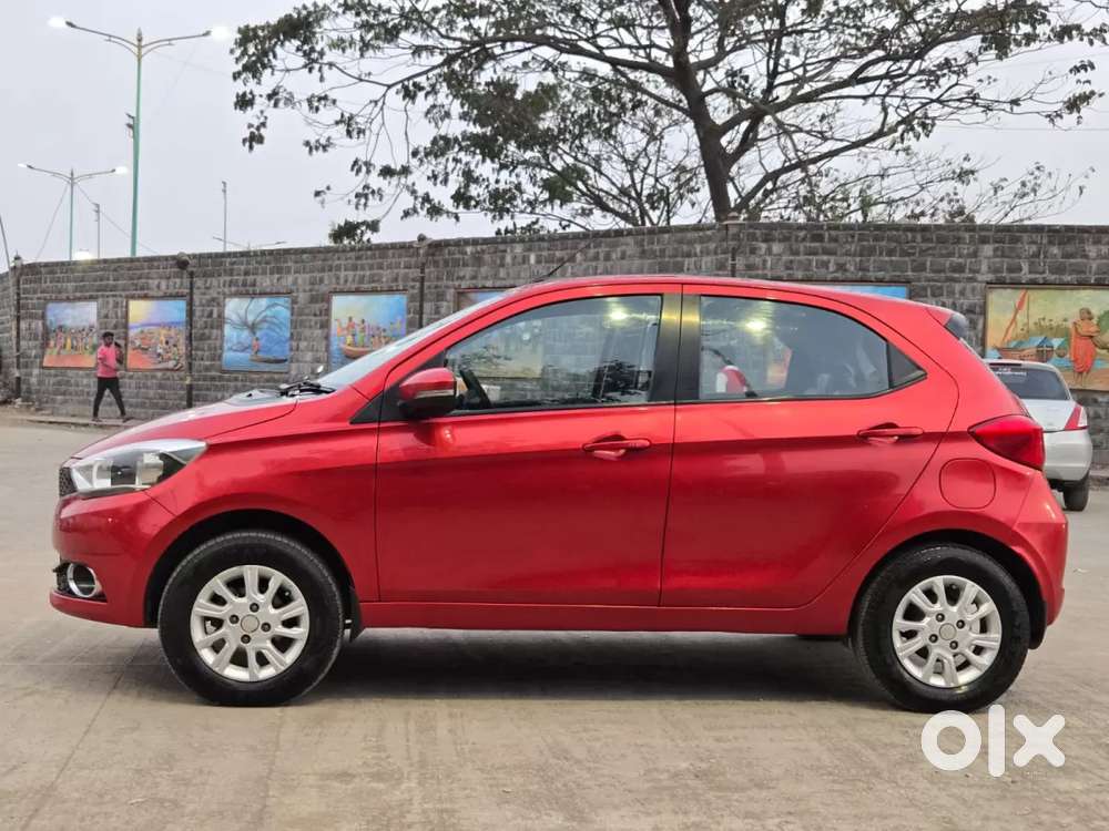 Tata Tiago Xza, 2017, Petrol