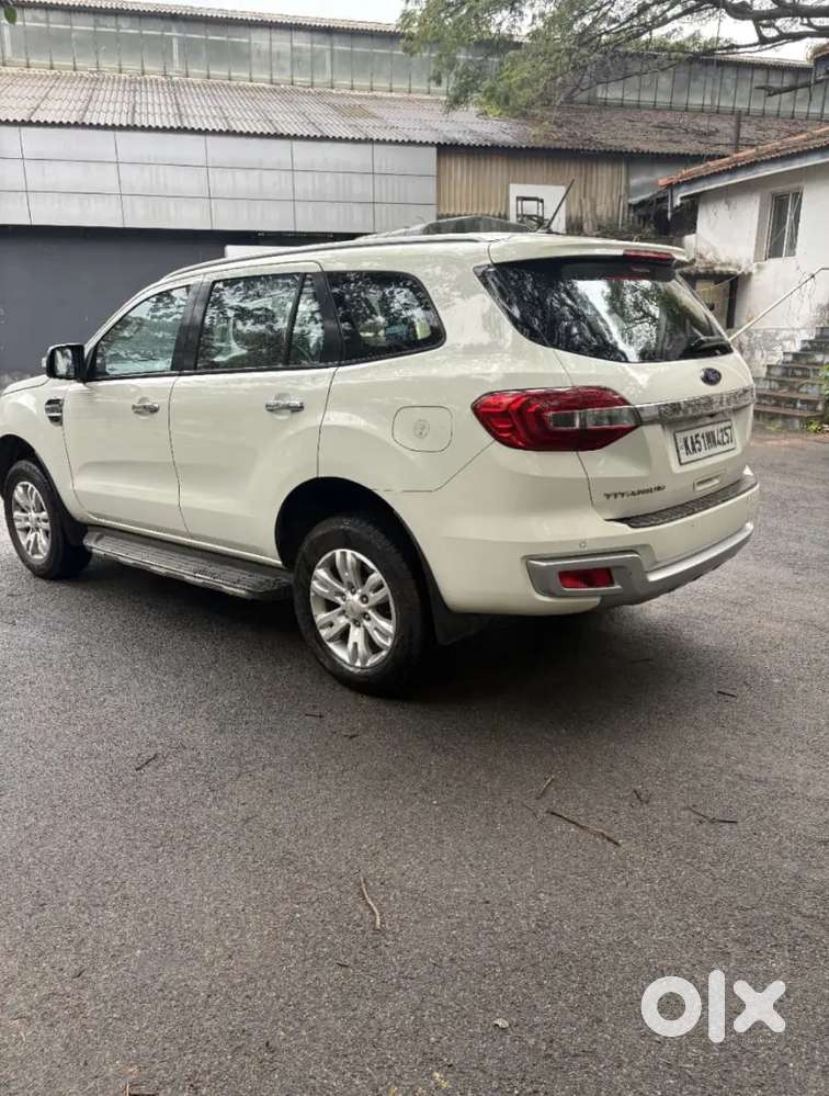 Ford Endeavour 2.2 Titanium 2019