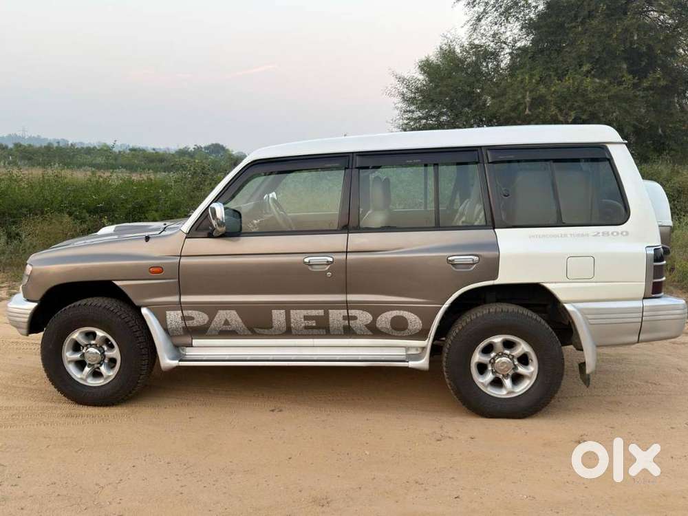 Mitsubishi Pajero Sfx 2011