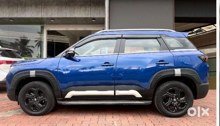 Maruti Suzuki Brezza 1.5 Zxi At Smart Hybrid, 2023, Petrol