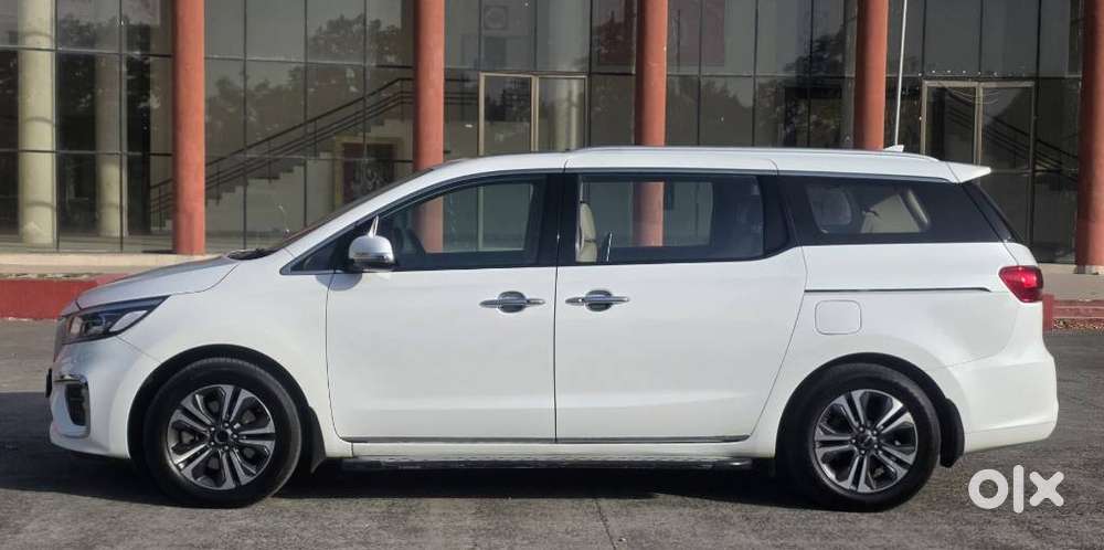 Kia Carnival Limousine Plus 7 Str, 2022, Diesel