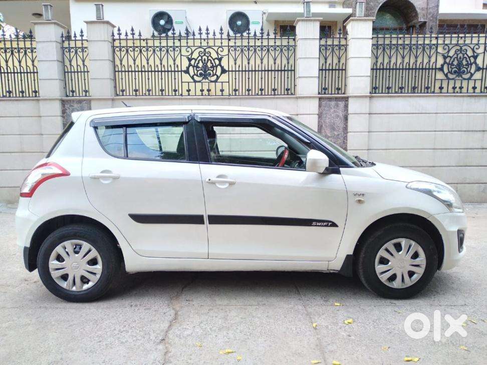 Maruti Suzuki Swift Lxi Option, 2016, Petrol