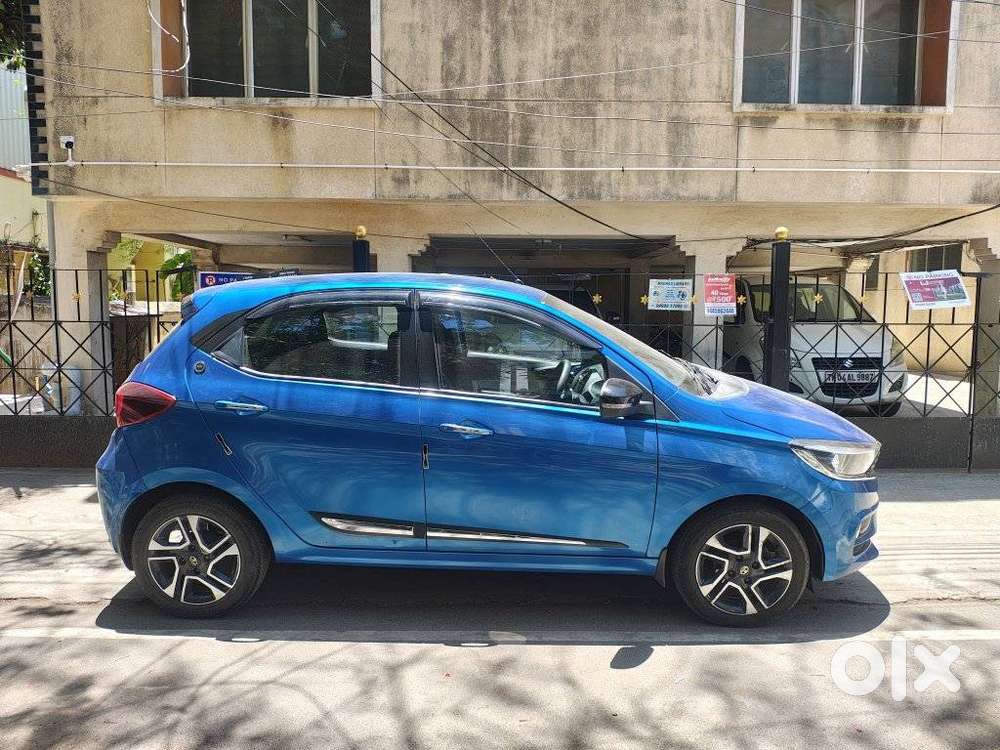Tata Tiago 1.2 Revotron Xza, 2024, Petrol