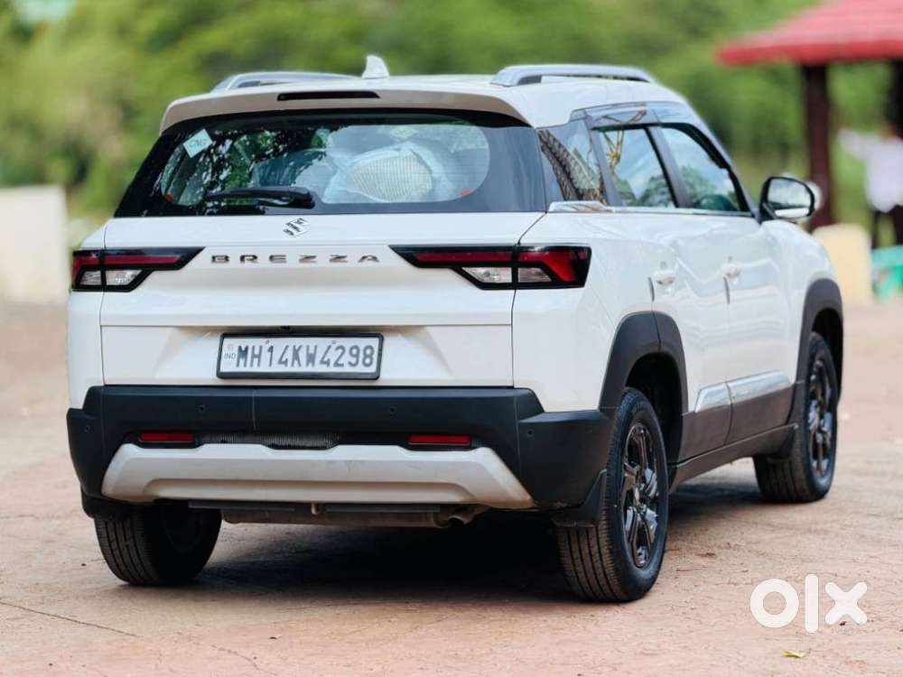 Maruti Suzuki Brezza Zxi S-cng, 2023, Petrol