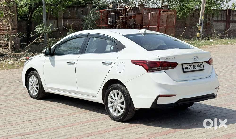Hyundai Verna Crdi 1.6 At Ex, 2018, Diesel
