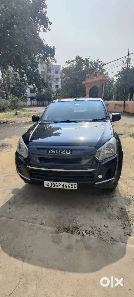 Isuzu D-max 2022 Diesel 65000 Km Driven